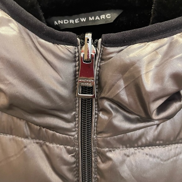 Andrew Marc Womens Puffer Silver Shiny Winter Jacket Faux Fur Hooded Lg Zip - Picture 7 of 12